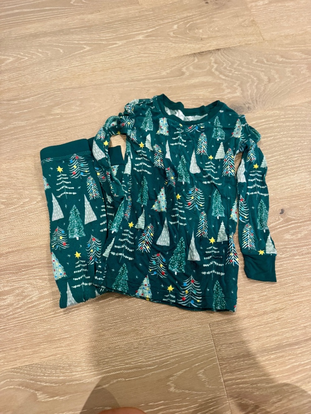 Little Sleepies 4T PJS-Green Christmas Tree Print-EUC